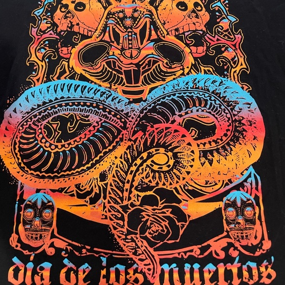 Looney Tunes Shirt For Woman Size Large - Picture 2 of 5